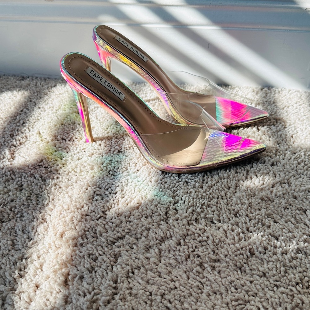 Cape Robbin Iridescent Snake Clear Mules Size 7.5 fits like an 9 - Picture 4 of 8